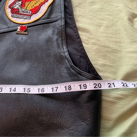 Honda Goldwing leather vest, large - Picture 4 of 6